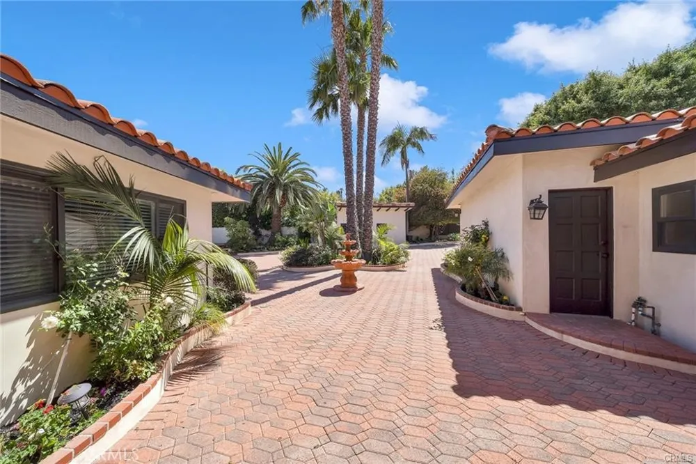 3 Mustang Road Rancho Palos Verdes, CA 90275