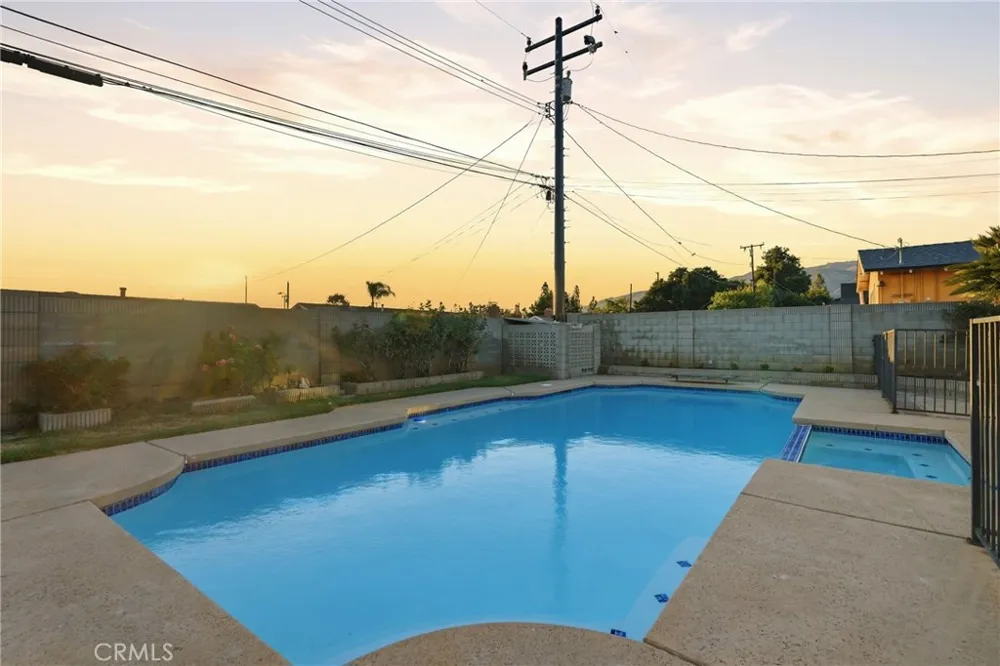 823 Delancey Ave San Dimas, CA 91773