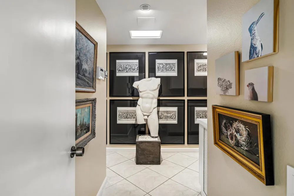 2162 S La Paz Way Palm Springs, CA 92264