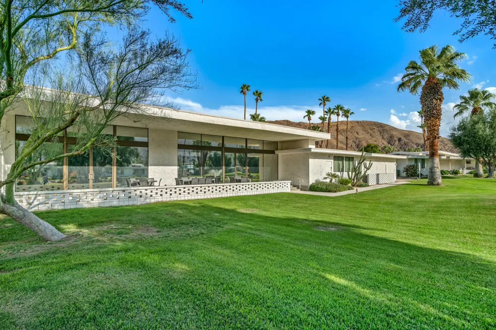 2162 S La Paz Way Palm Springs, CA 92264