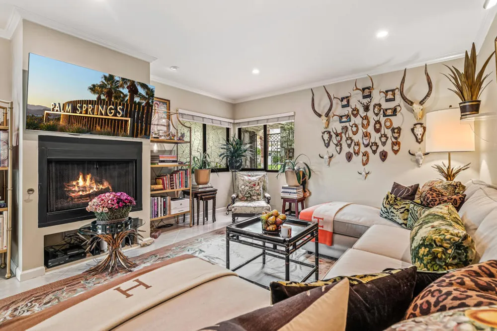 2162 S La Paz Way Palm Springs, CA 92264