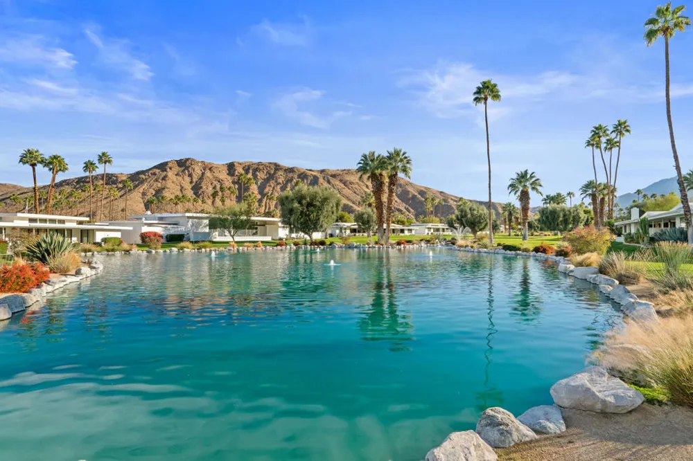 2162 S La Paz Way Palm Springs, CA 92264