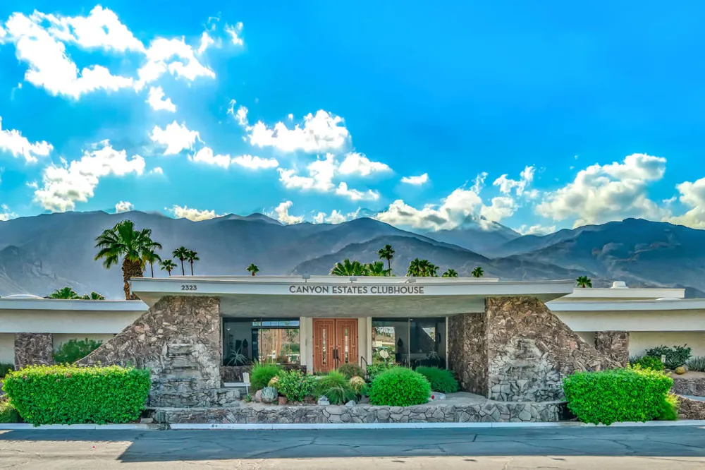 2162 S La Paz Way Palm Springs, CA 92264