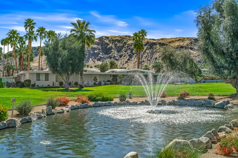 2162 S La Paz Way Palm Springs, CA 92264