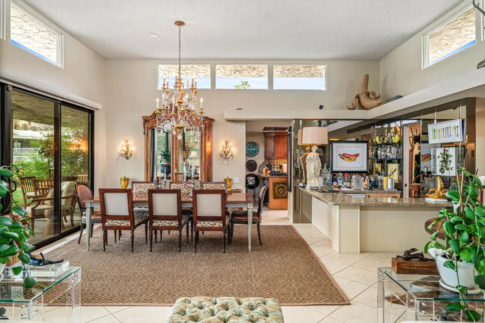 2162 S La Paz Way Palm Springs, CA 92264