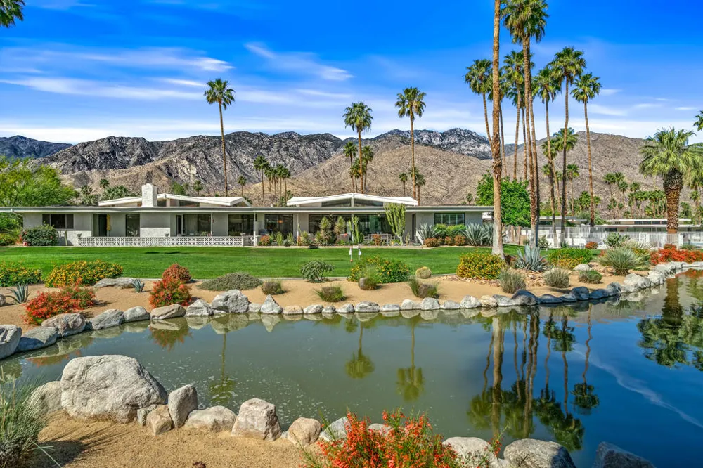 2162 S La Paz Way Palm Springs, CA 92264