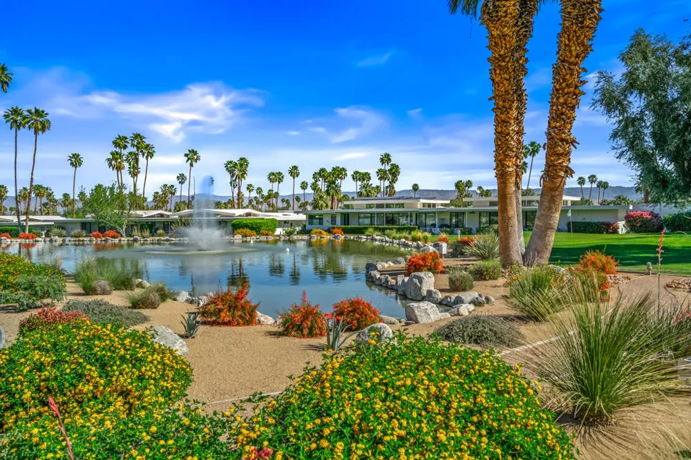 2162 S La Paz Way Palm Springs, CA 92264