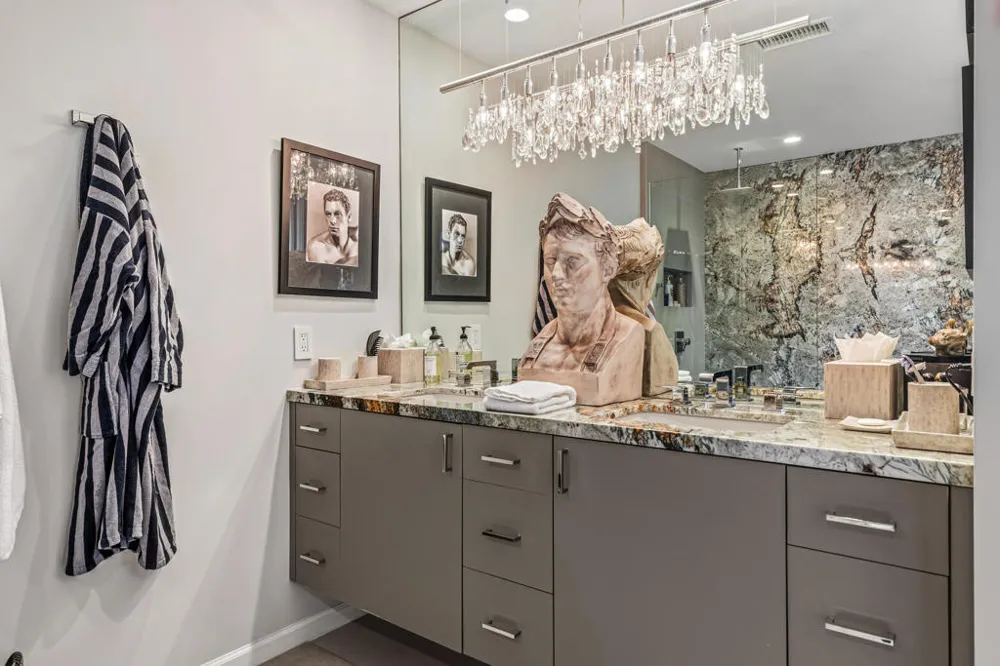 2162 S La Paz Way Palm Springs, CA 92264
