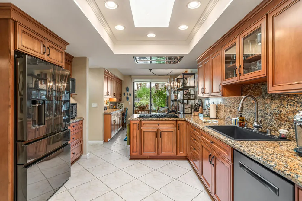 2162 S La Paz Way Palm Springs, CA 92264