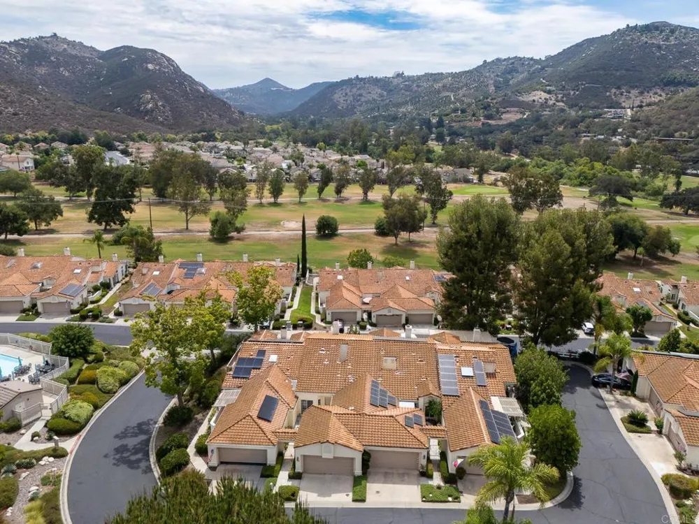 29665 Castle Creek Ln Escondido, CA 92026