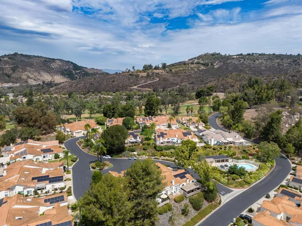 29665 Castle Creek Ln Escondido, CA 92026