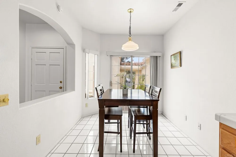 29665 Castle Creek Ln Escondido, CA 92026