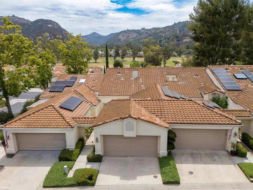 29665 Castle Creek Ln Escondido, CA 92026