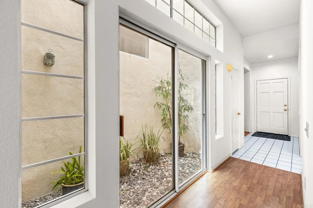 29665 Castle Creek Ln Escondido, CA 92026