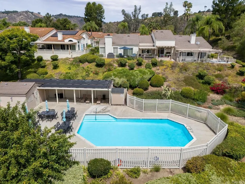 29665 Castle Creek Ln Escondido, CA 92026