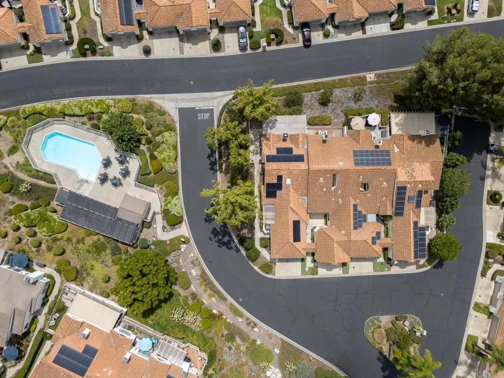 29665 Castle Creek Ln Escondido, CA 92026