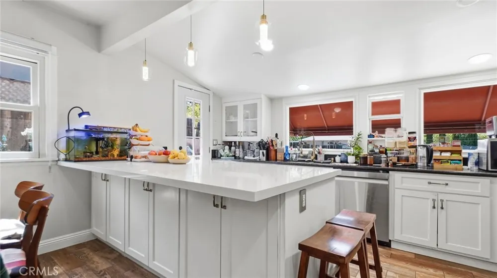 7276 Summitrose Street Tujunga, CA 91042