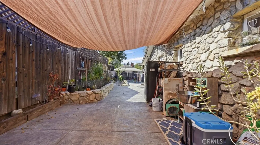 7276 Summitrose Street Tujunga, CA 91042