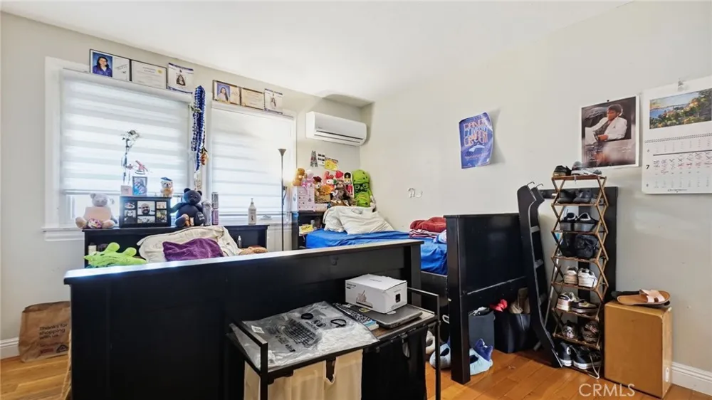 7276 Summitrose Street Tujunga, CA 91042