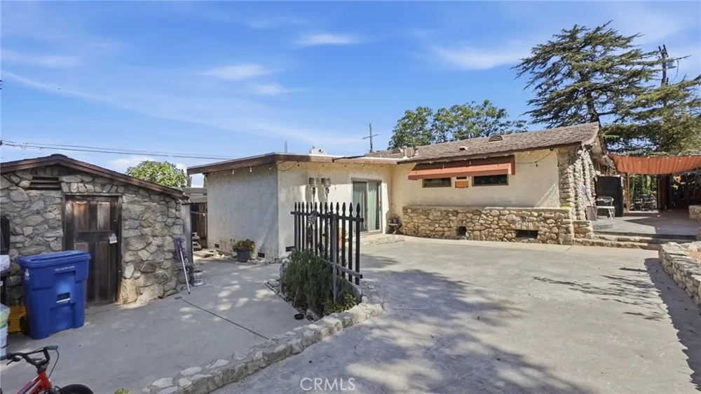 7276 Summitrose Street Tujunga, CA 91042