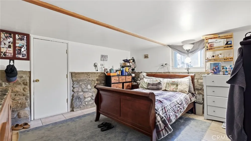 7276 Summitrose Street Tujunga, CA 91042