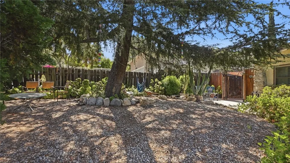 7276 Summitrose Street Tujunga, CA 91042
