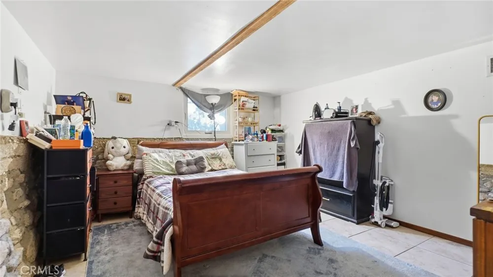 7276 Summitrose Street Tujunga, CA 91042