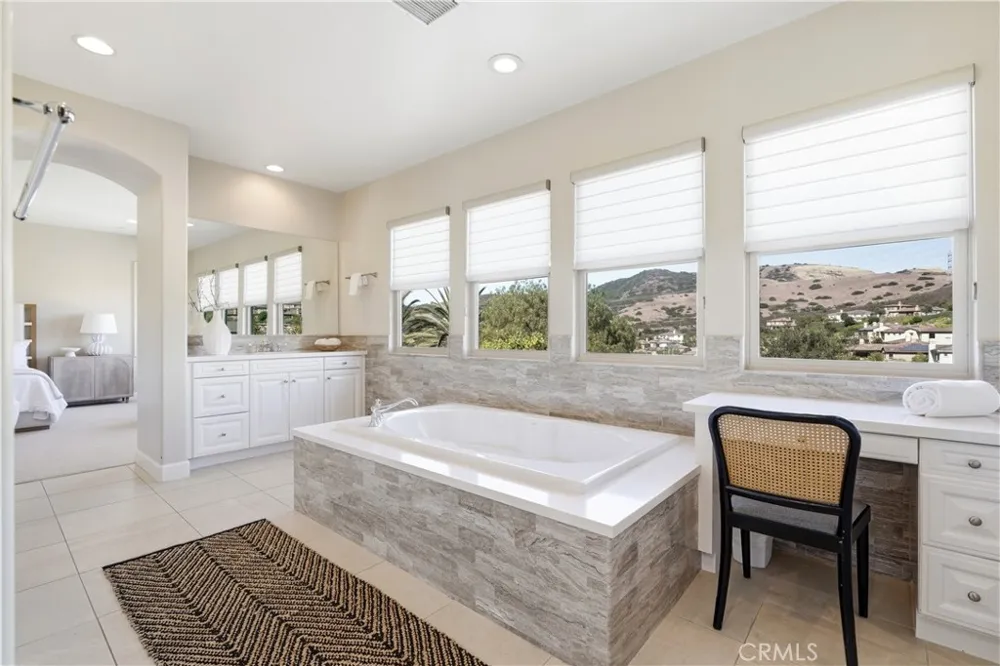 31800 Paseo Tarazona San Juan Capistrano, CA 92675