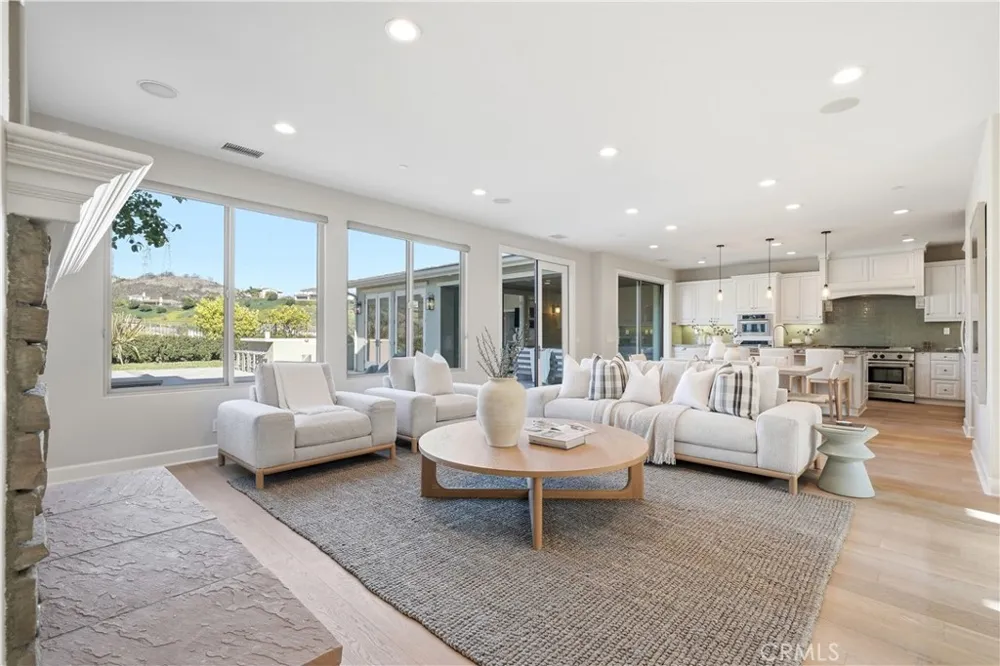 31800 Paseo Tarazona San Juan Capistrano, CA 92675