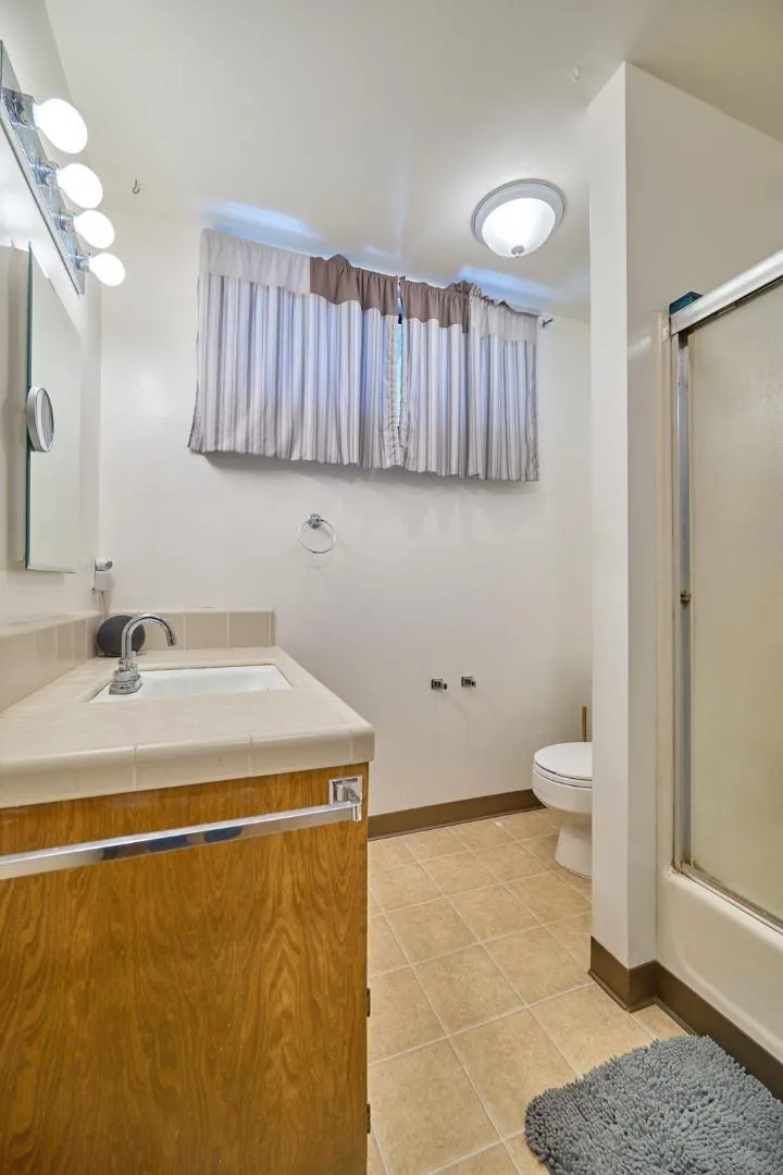 849 Monterey Street Hollister, CA 95023