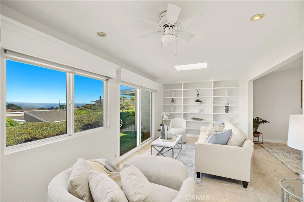 30982 Lucia Lane Laguna Niguel, CA 92677