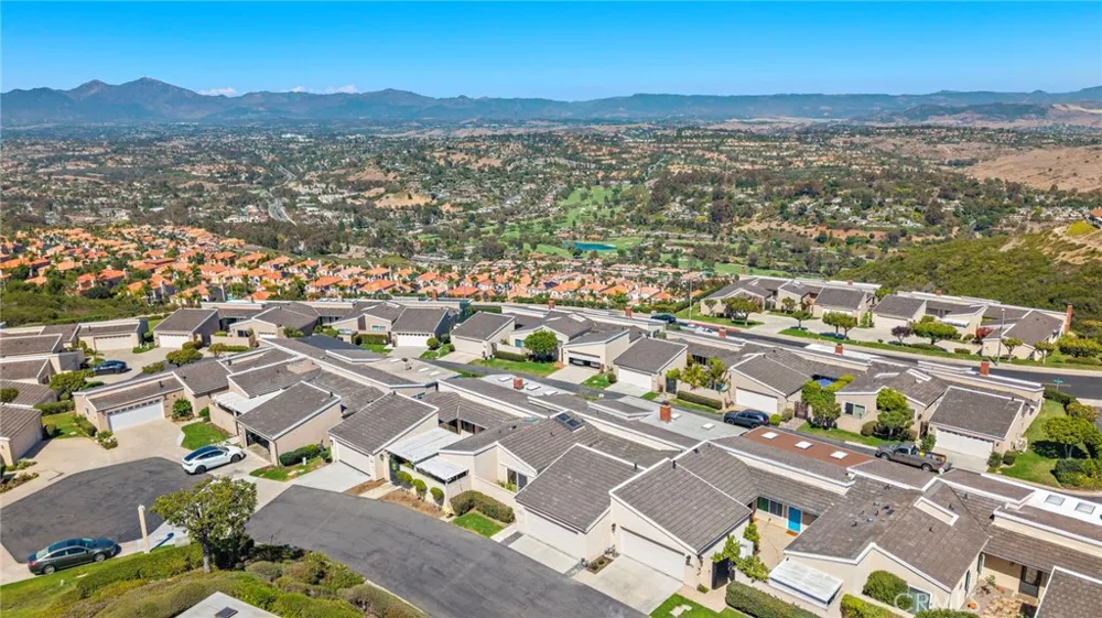 30982 Lucia Lane Laguna Niguel, CA 92677