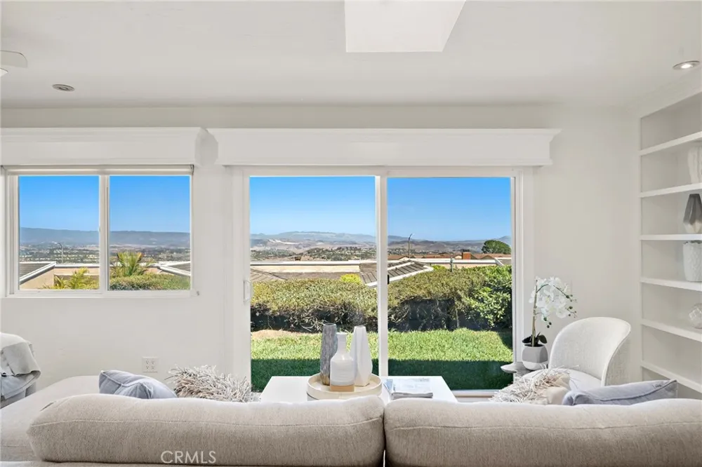 30982 Lucia Lane Laguna Niguel, CA 92677