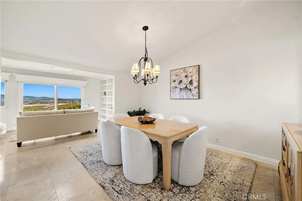30982 Lucia Lane Laguna Niguel, CA 92677
