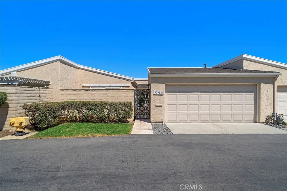 30982 Lucia Lane Laguna Niguel, CA 92677