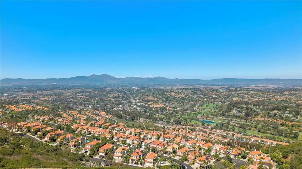 30982 Lucia Lane Laguna Niguel, CA 92677