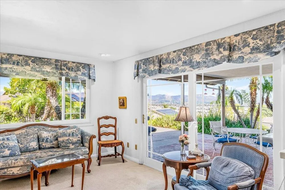 1600 Swallow Drive El Cajon, CA 92020