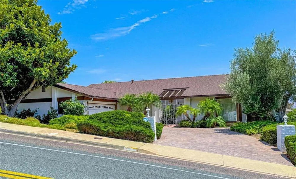 1600 Swallow Drive El Cajon, CA 92020
