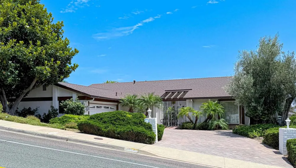 1600 Swallow Drive El Cajon, CA 92020