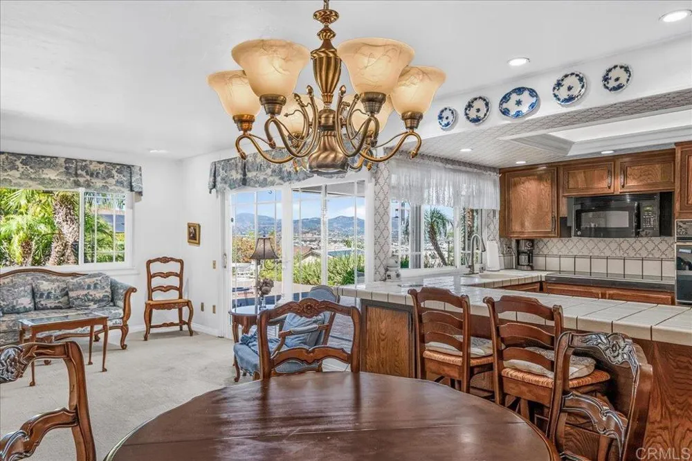 1600 Swallow Drive El Cajon, CA 92020
