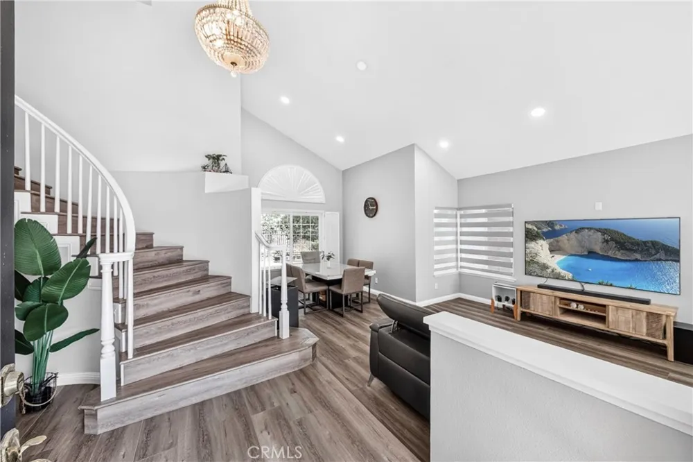 16119 Ridgeview Lane La Mirada, CA 90638