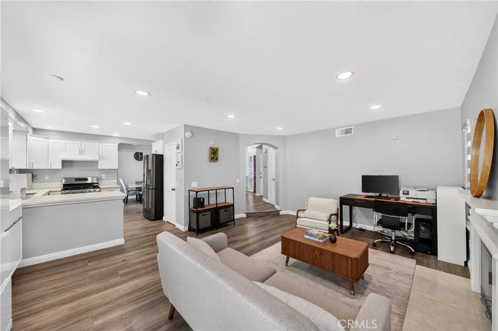 16119 Ridgeview Lane La Mirada, CA 90638
