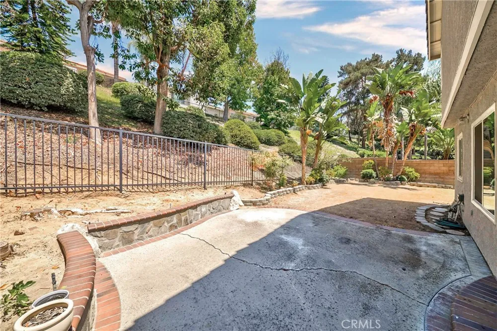 16119 Ridgeview Lane La Mirada, CA 90638