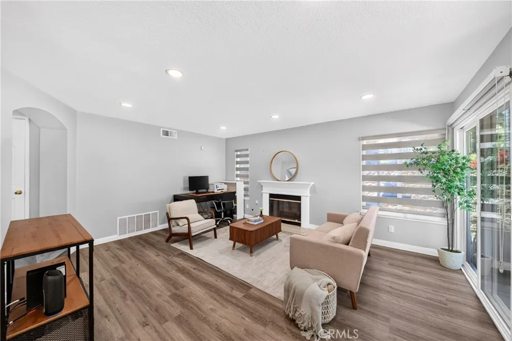 16119 Ridgeview Lane La Mirada, CA 90638