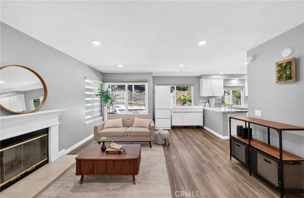 16119 Ridgeview Lane La Mirada, CA 90638