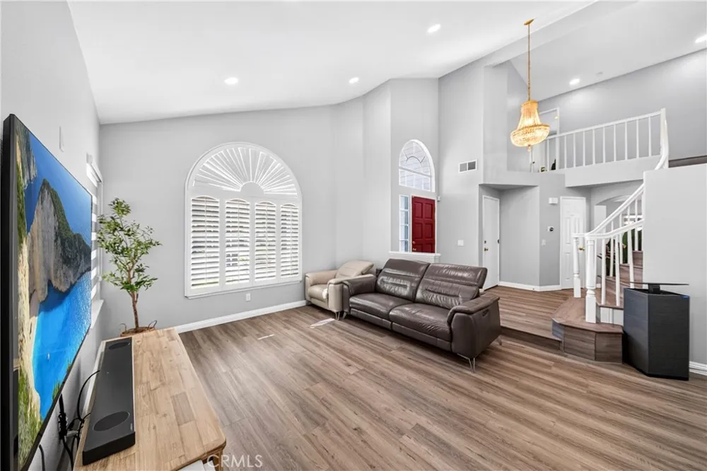 16119 Ridgeview Lane La Mirada, CA 90638