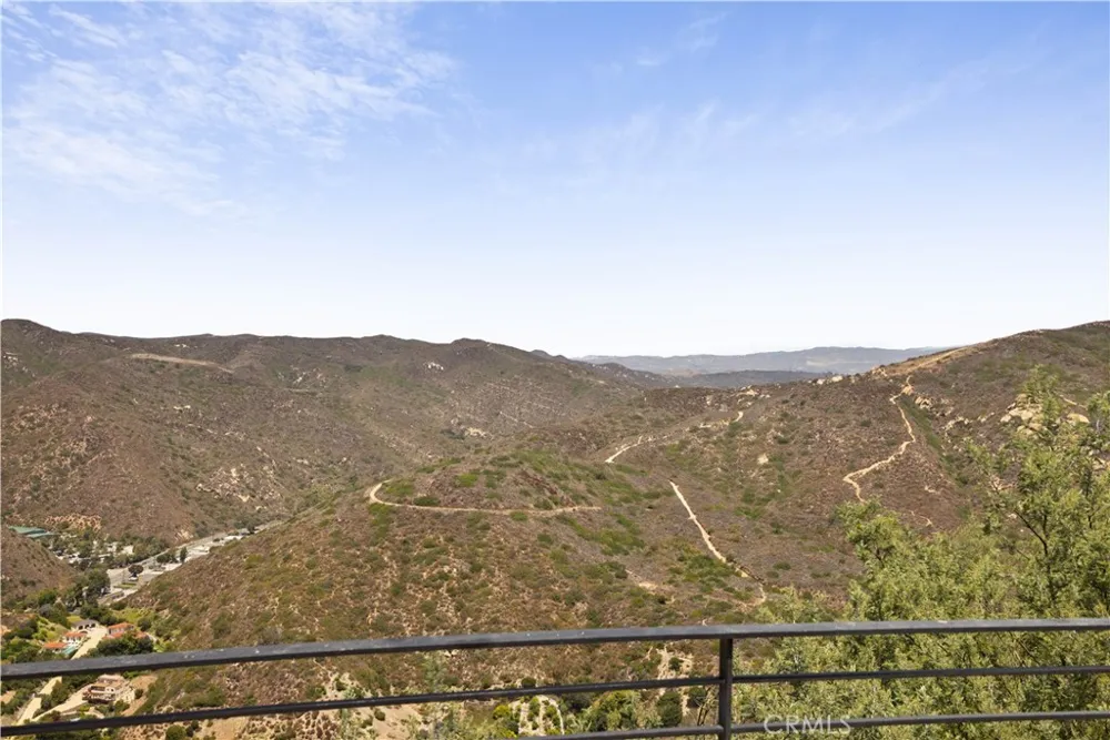 1505 Skyline Drive Laguna Beach, CA 92651