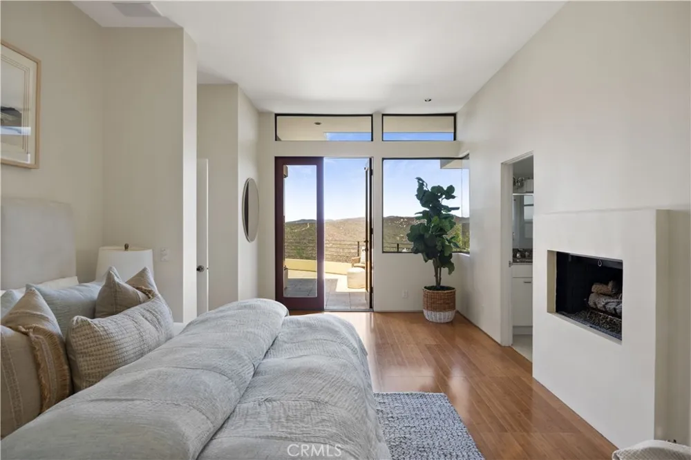 1505 Skyline Drive Laguna Beach, CA 92651