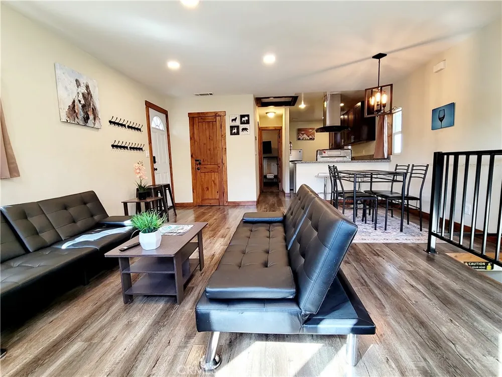 29251 Lake Brook Cedar Glen, CA 92321