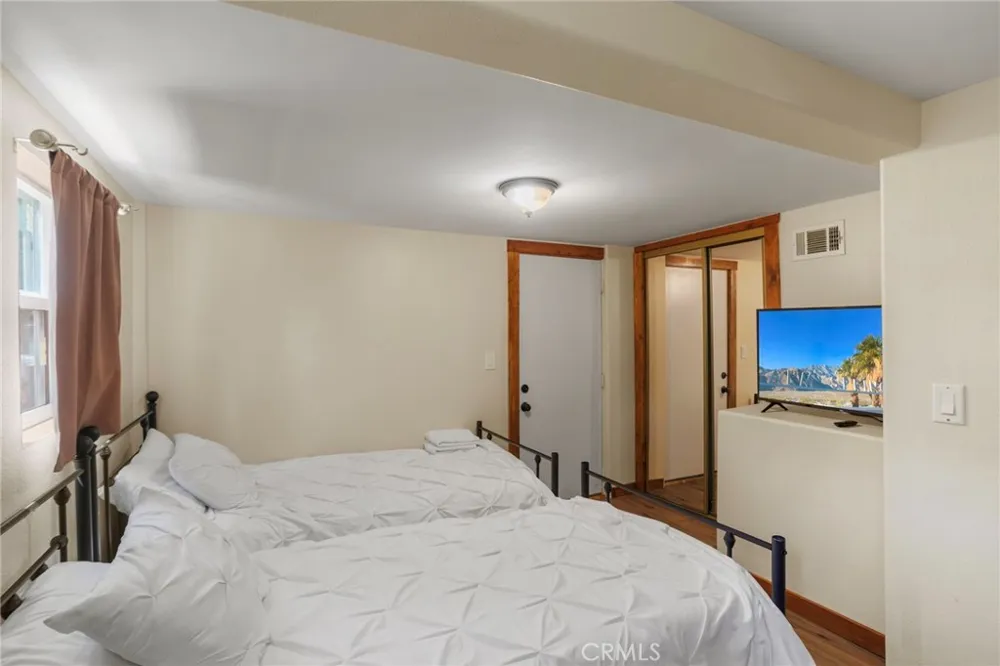 29251 Lake Brook Cedar Glen, CA 92321